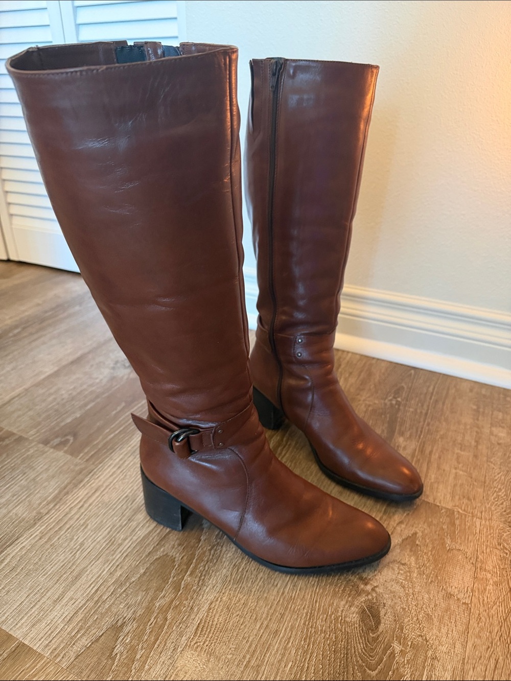 Women's Knee-High Brown Leather Heeled Boots